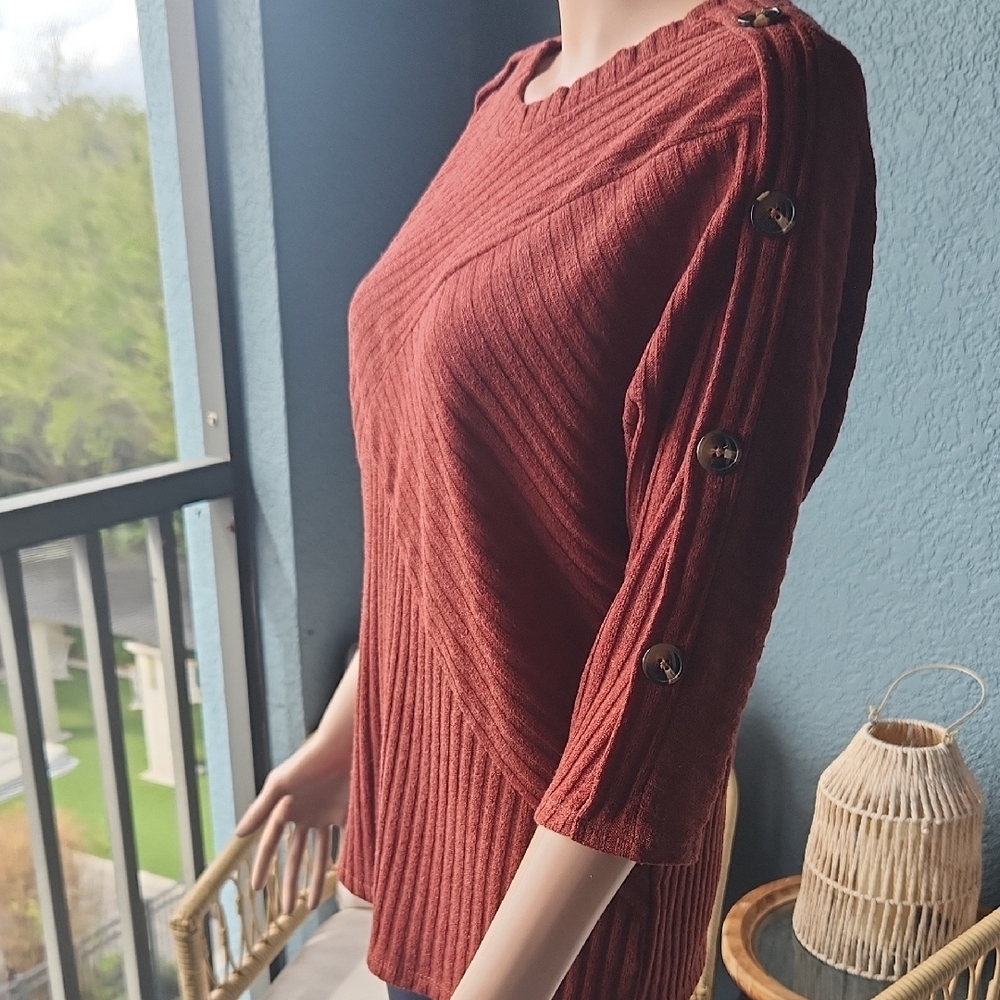 Rust Ribbed Button-Sleeve Knit Top - Women - Picture 3 of 5